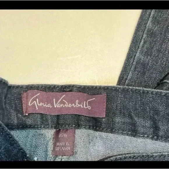 Gloria Vanderbilt Women's Classic Amanda High Rise Jean Size 16 Dark Wash - Picture 7 of 7